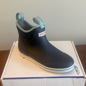 Women’s Xtratuf Boots